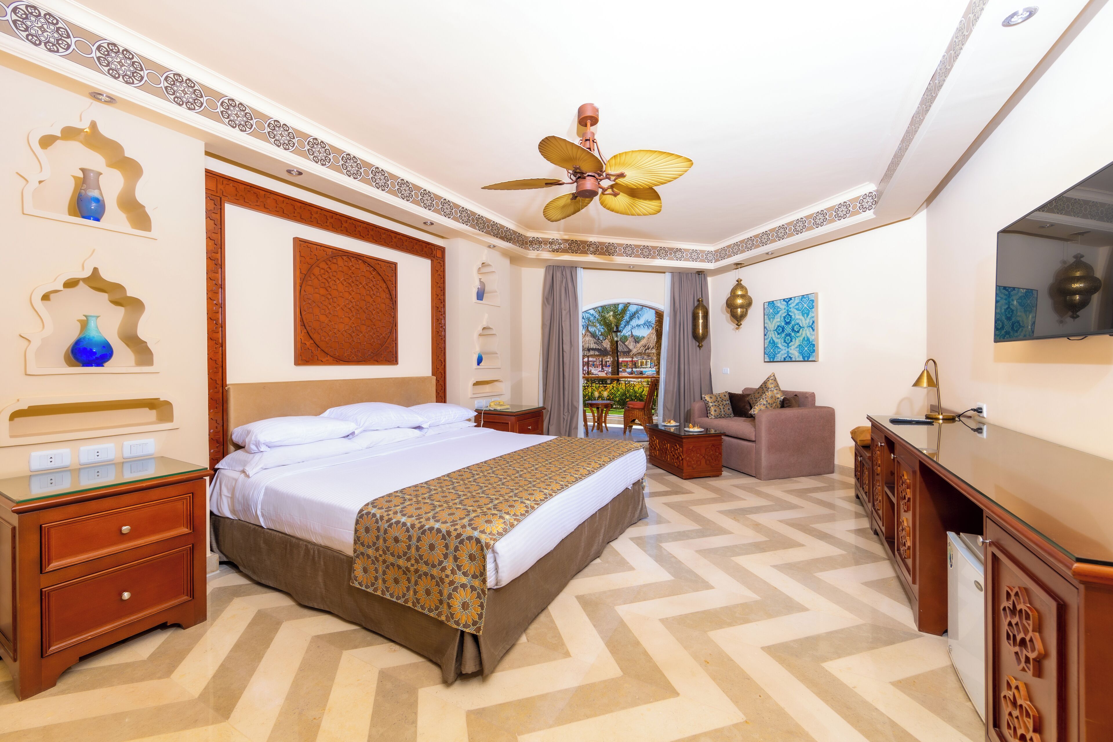 Superior Junior Suite | Minibar, una cassaforte in camera, tende oscuranti, ferro/asse da stiro