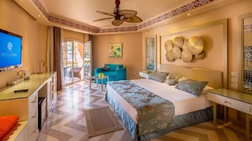 Minibar, safe på rommet, blendingsgardiner og strykejern/-brett