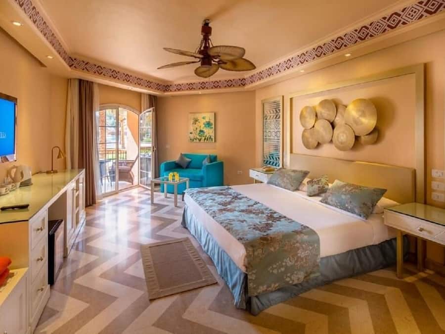 Minibar, in-room safe, blackout curtains, iron/ironing board