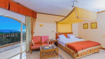 Suite Junior | Minibar, coffres-forts dans les chambres, rideaux occultants