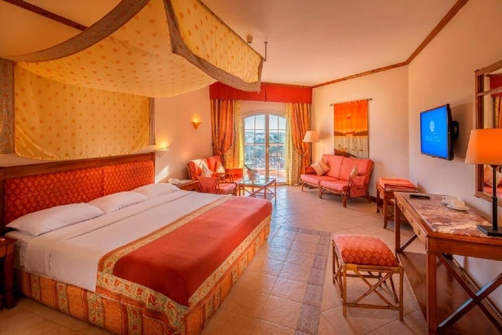 minibar, desk, travel cot, bed sheets