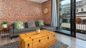 Deluxe Apartment | Living area - The Signature 116 (Cape Town)