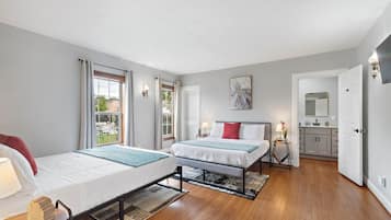 2 dormitorios, tabla de planchar con plancha, wifi gratis y ropa de cama
