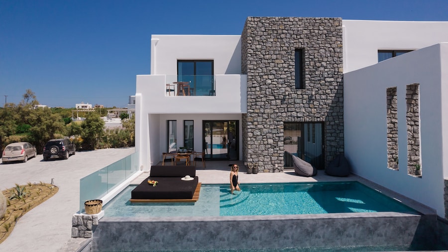 Milestones Naxos Hotel