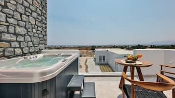 Jetted tub