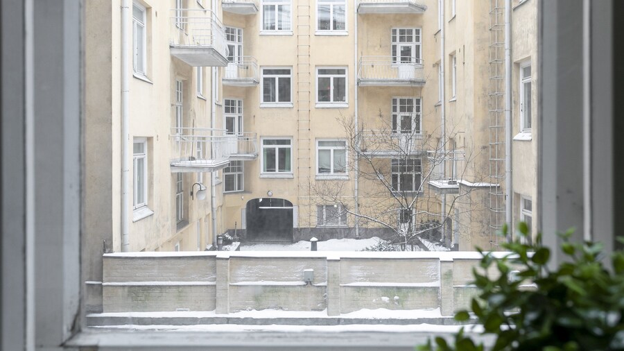 2ndhomes Central 85m2 2BR Apartment