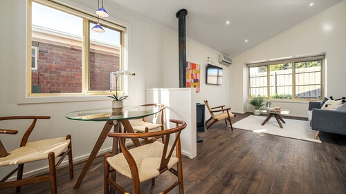 Sunshine Retreat Villa 1