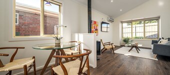 Sunshine Retreat Villa 1