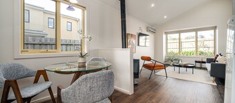 Sunshine Retreat Villa 6