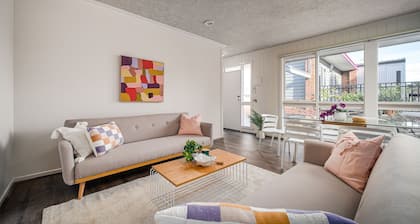 Sunshine Retreat Villa 7