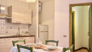 Classic Studio | Dapur peribadi | Pembancuh kopi espreso, peti sejuk 
