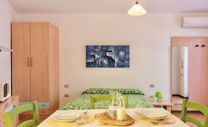 Classic Studio | Living area
