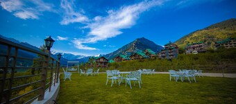 Justa Grand View Resort & Spa, Manali