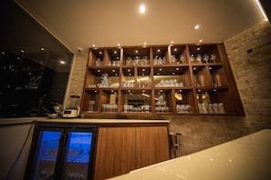 Bar (in der Unterkunft)