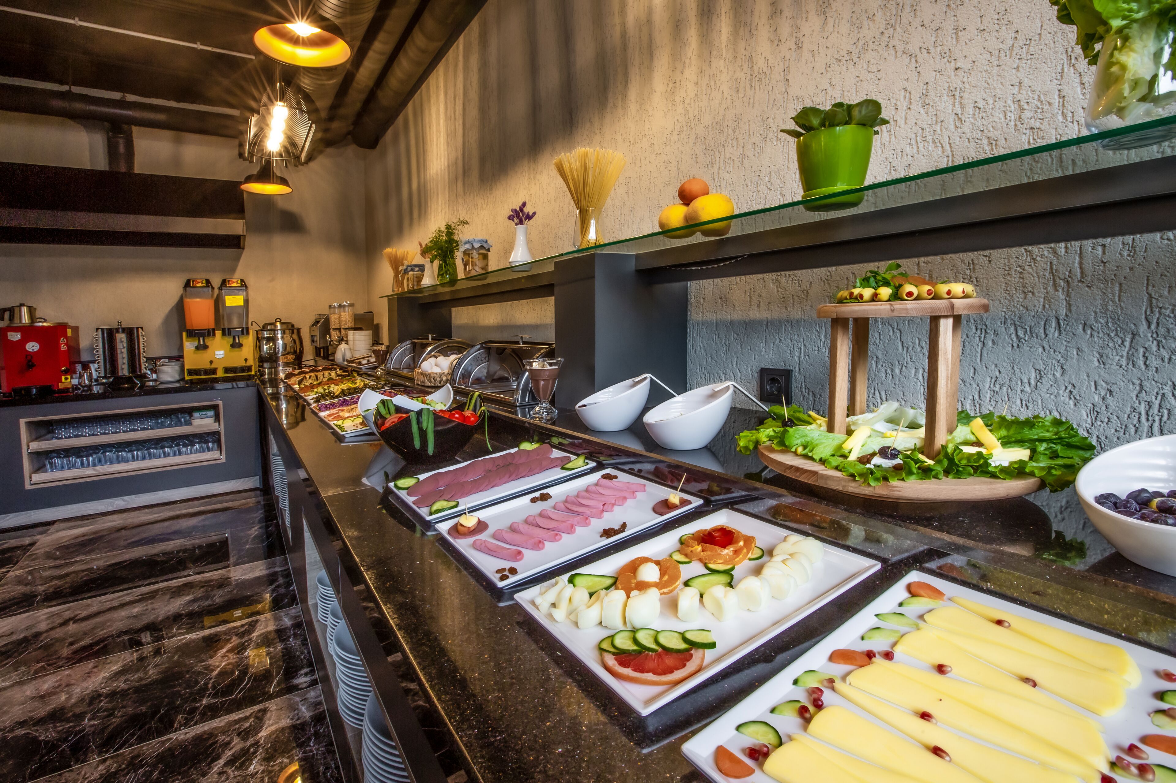 Petit déjeuner buffet compris tous les jours