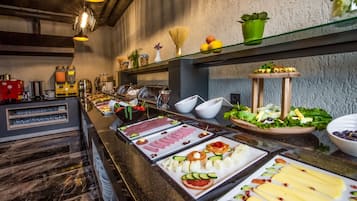 Petit déjeuner buffet compris tous les jours