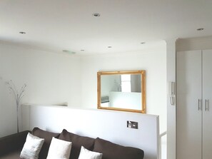 Interior - Bright apartment in Camden Town, Greater London (London)