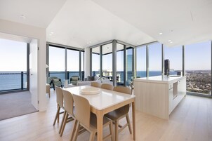 Suíte, 2 quartos, vista para o oceano (Study) | Sala de jantar