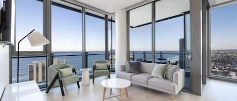 Two Bedroom Ocean View Premium | Living room