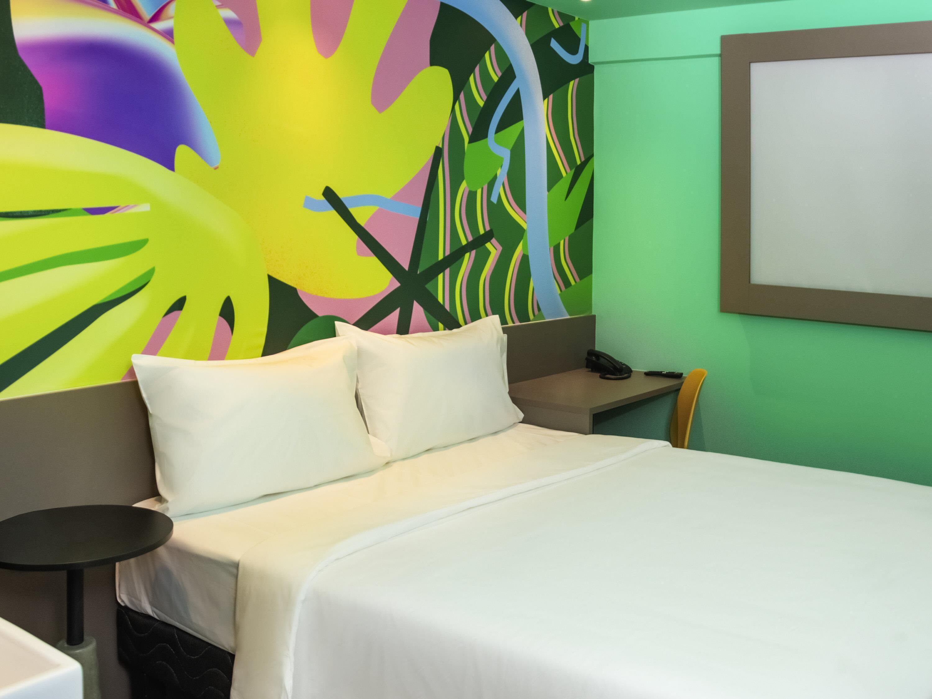 Standard Room, 1 Double Bed | Minibar, individually decorated, individually furnished, desk