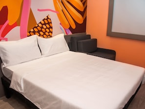 Minibar, individually decorated, individually furnished, desk - Ibis Styles Garanhuns (Garanhuns)