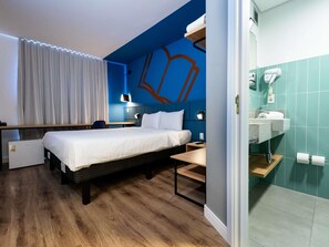 Individually decorated, individually furnished, desk, laptop workspace - Ibis Styles Poços De Caldas (Poços de Caldas)