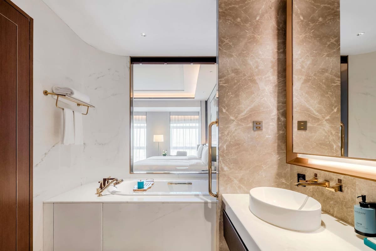 Chambre Supérieure, 1 très grand lit