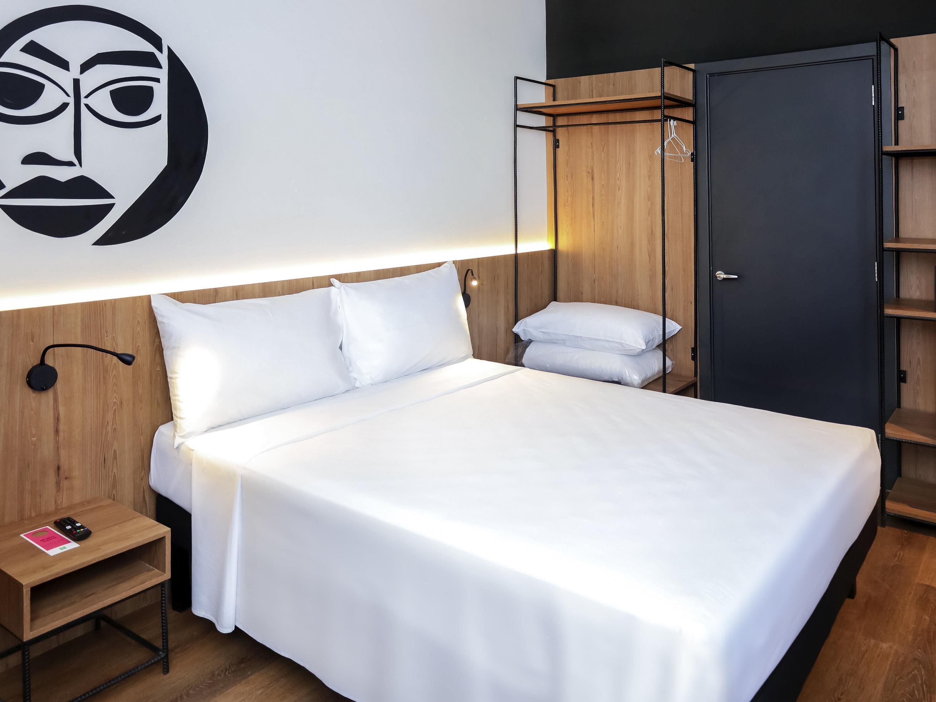 Zimmer, 1 Doppelbett, eingeschränkter Meerblick