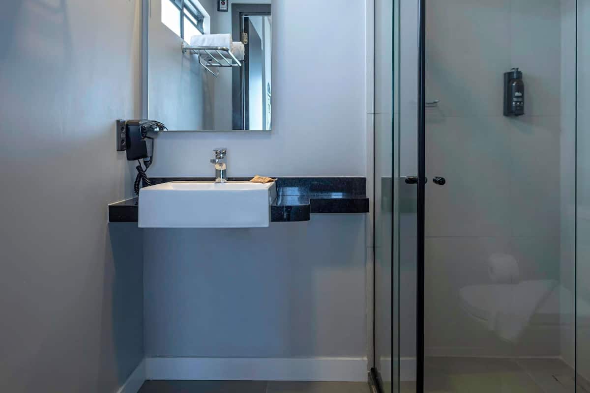 Minibar, in-room safe, blackout curtains, free WiFi