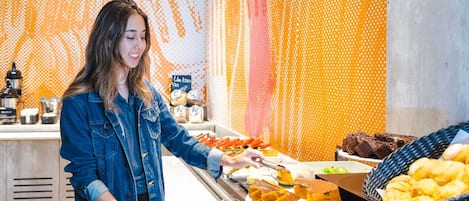 Se ofrece un desayuno continental entre semana (por un coste adicional)