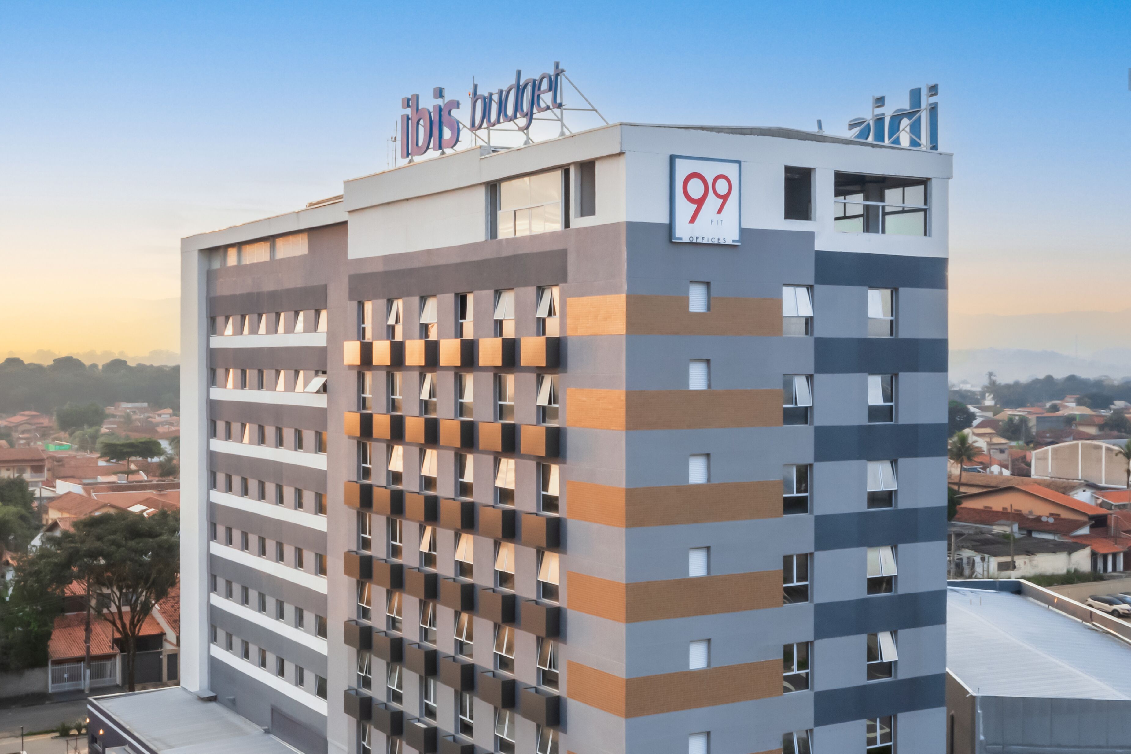 住宿正面