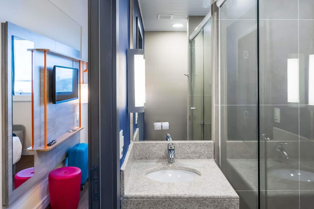 Quarto standard, 1 cama de casal | Quartos à prova de som, Wi-Fi de cortesia, roupa de cama