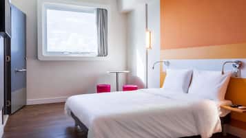 Habitació estàndard, 1 llit doble, accessible | Habitacions insonoritzades, wifi gratuïta i roba de llit
