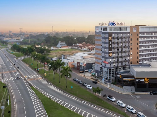 Ibis Budget Pindamonhangaba