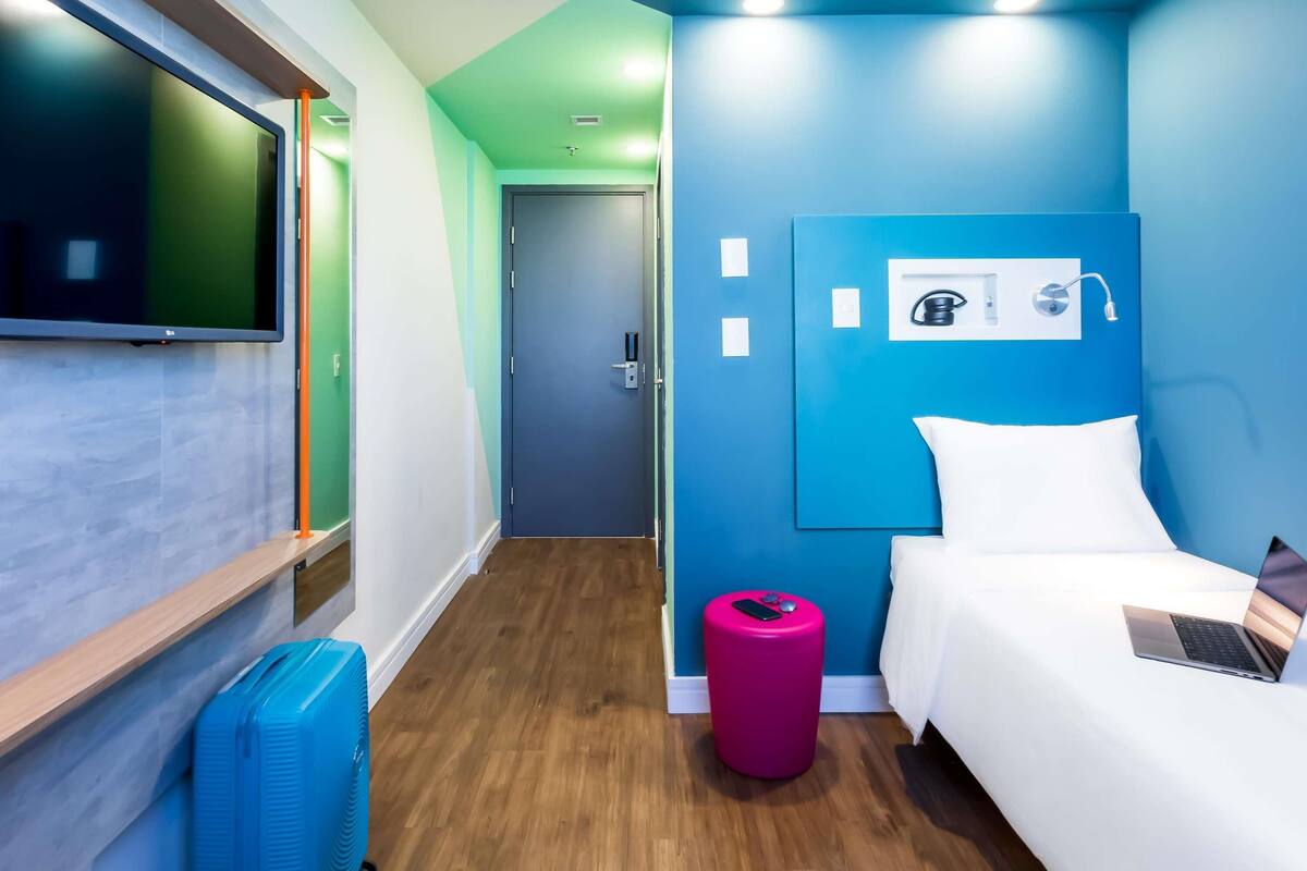 Sistema de insonorización, wifi gratis y ropa de cama 