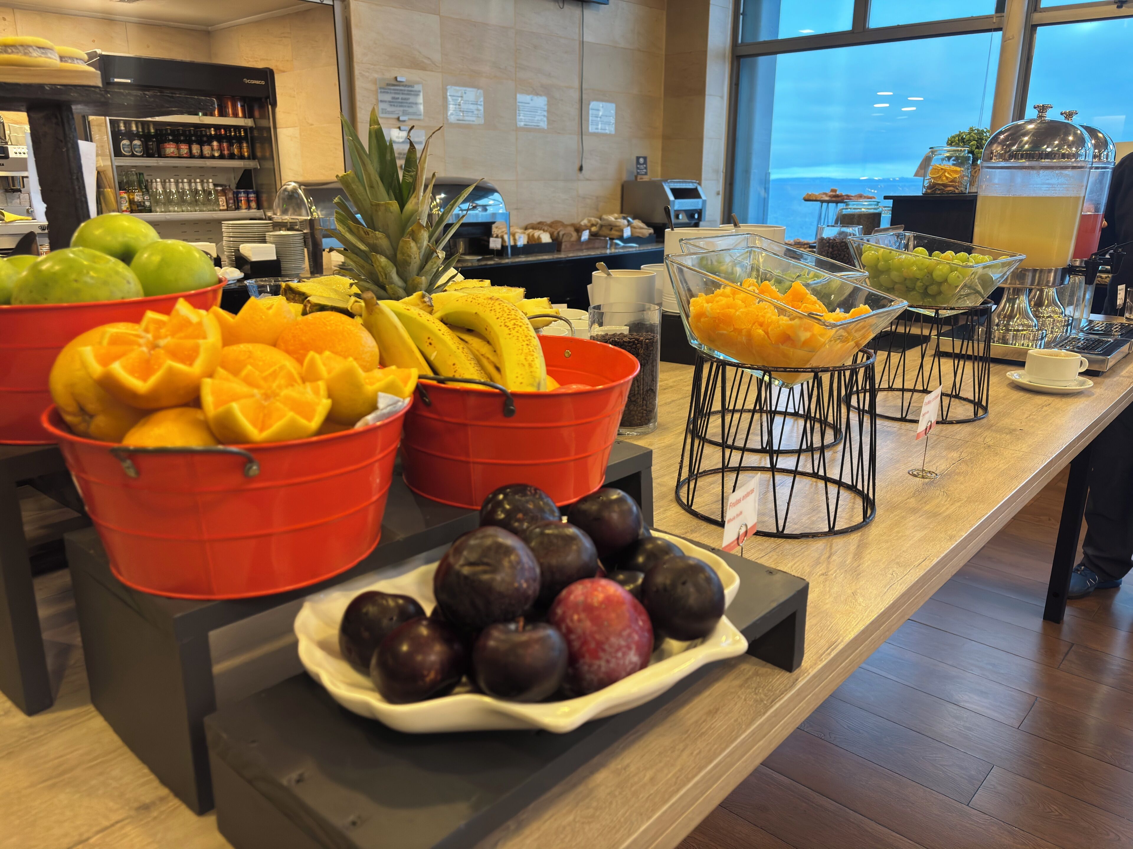 Tägliches Frühstücksbuffet gegen Gebühr