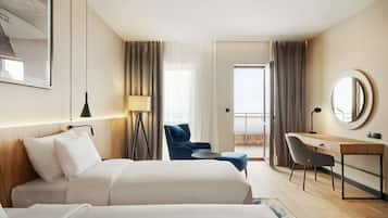 Premium Room, Non Smoking, Lake View | Minibar, in-room safe, blackout curtains, iron/ironing board