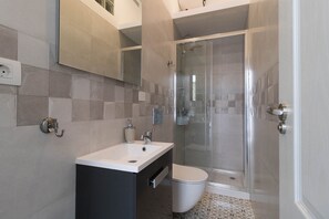 Shared bathroom - El Rincón de los Artistas - Hostel (Las Palmas de Gran Canaria)