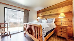 3 bedrooms, free WiFi, bed sheets - Central Location, Pet-Friendly, Gas Grill & Washer/Dryer. Pool On-site (Mammoth Lakes)