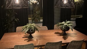 Food-Court