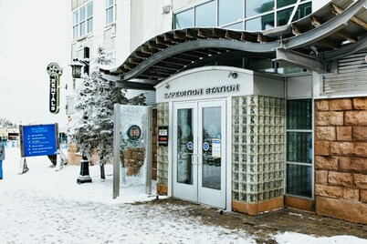 Exp-Station226 Slope side view-Ski-in/Out-SnowShoe