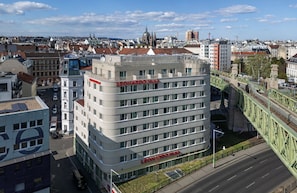 Esterni