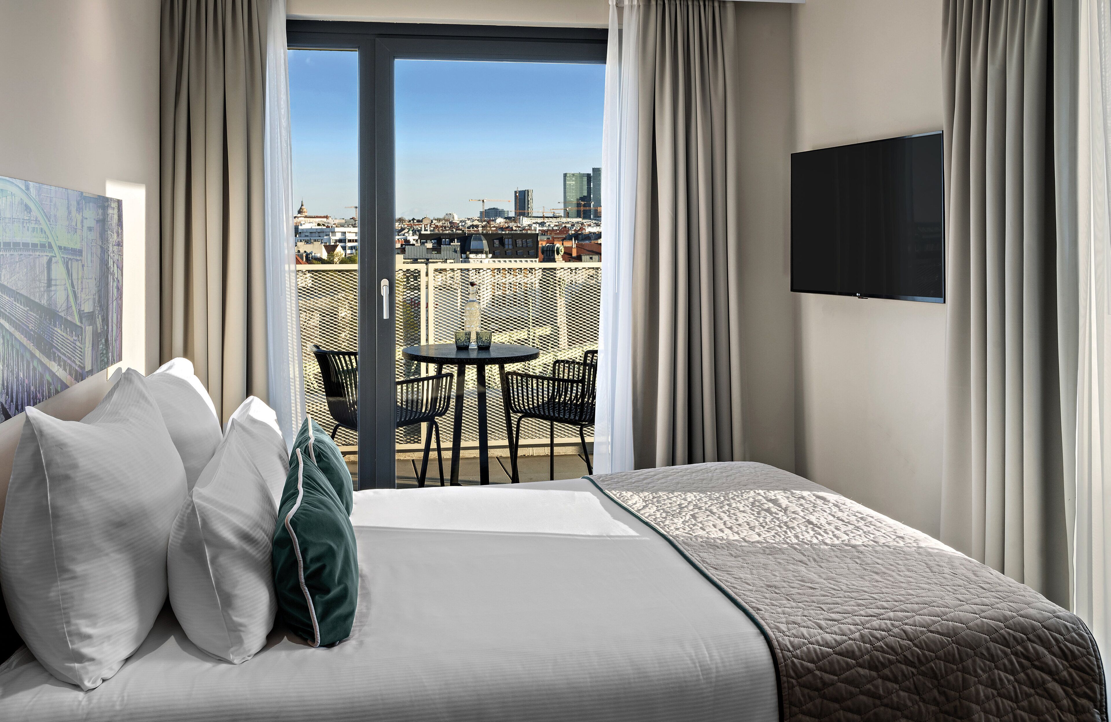 Superior Double Room | In-room safe, desk, blackout drapes, soundproofing