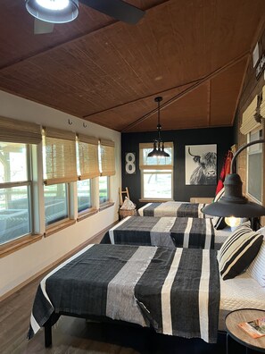 4 bedrooms, free WiFi, bed sheets