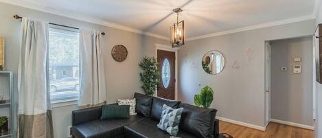 تلفزيون، كرة قدم الطاولة، مكتب