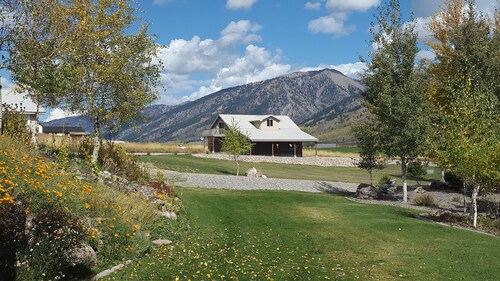 Star Valley Lodge