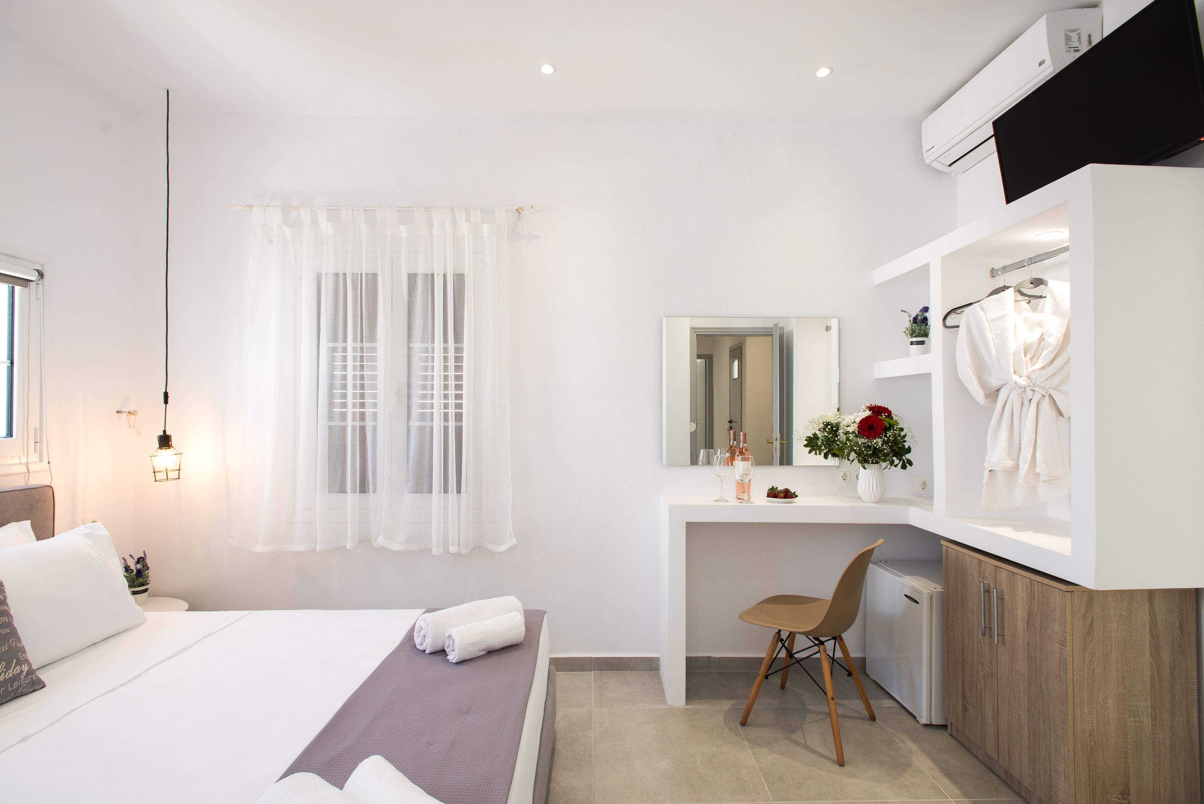 2 bedrooms, in-room safe, iron/ironing board, travel cot