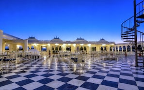 مطعم