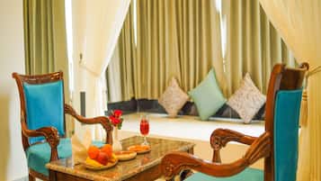 Habitación doble Royal | Sábanas de algodón egipcio, ropa de cama de alta calidad y wifi gratis