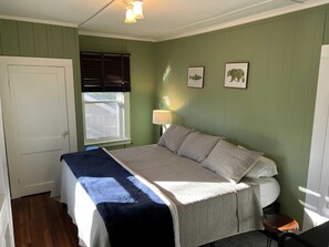 5 slaapkamers, een strijkplank/strijkijzer, wifi, beddengoed